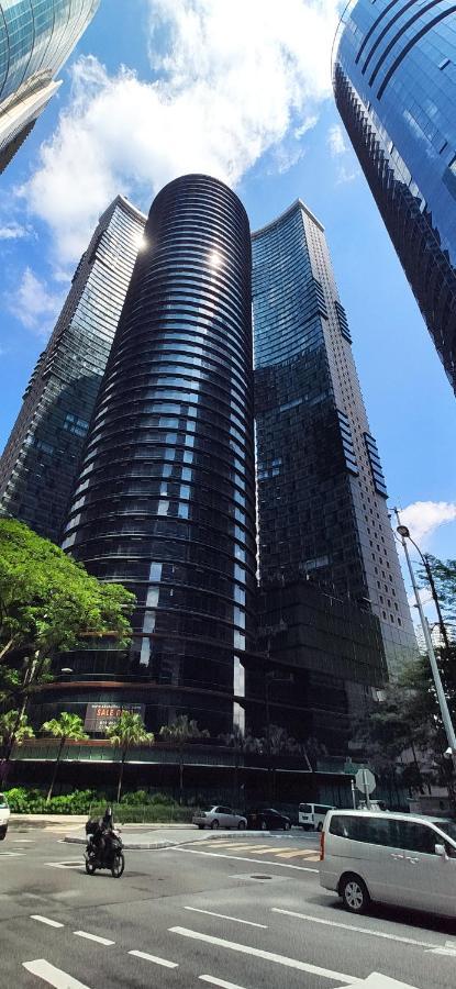 Sky Suites Klcc By Cobnb Kuala Lumpur Exterior foto